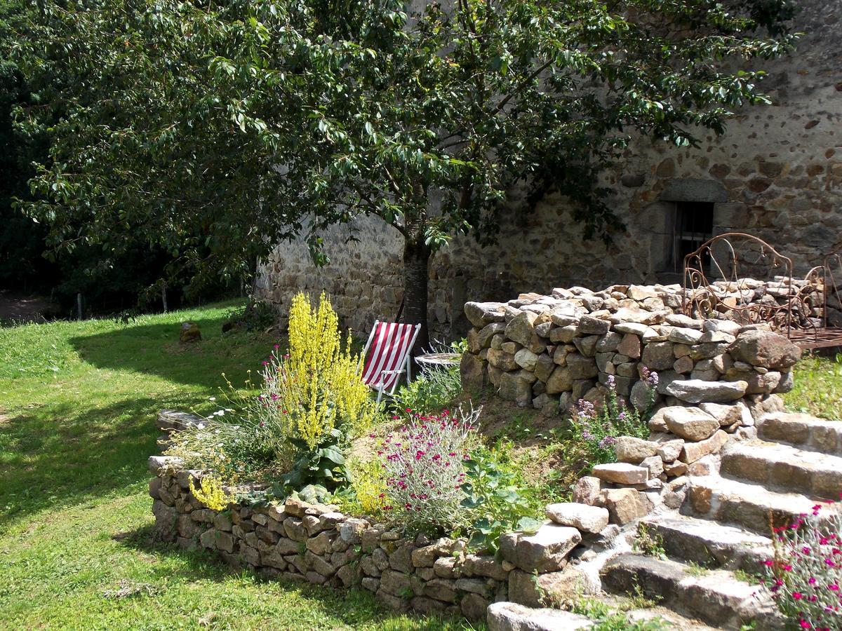 La Rosiere Bed & Breakfast Auzelles Ngoại thất bức ảnh